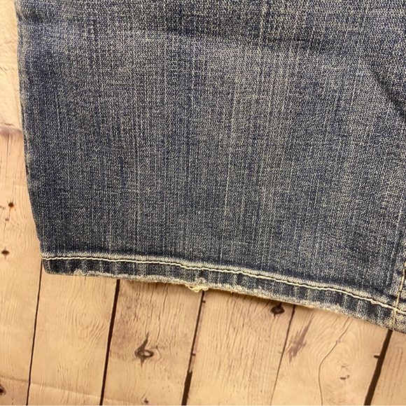 BKE Womens Jeans 34x31.5 Drew Light Blue Distressed Hem Stretch Buckle - Picture 3 of 10